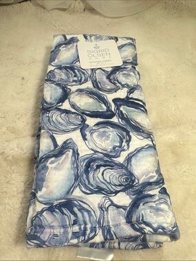 Sigrid Olsen oyster shell at of 2 kitchen towels